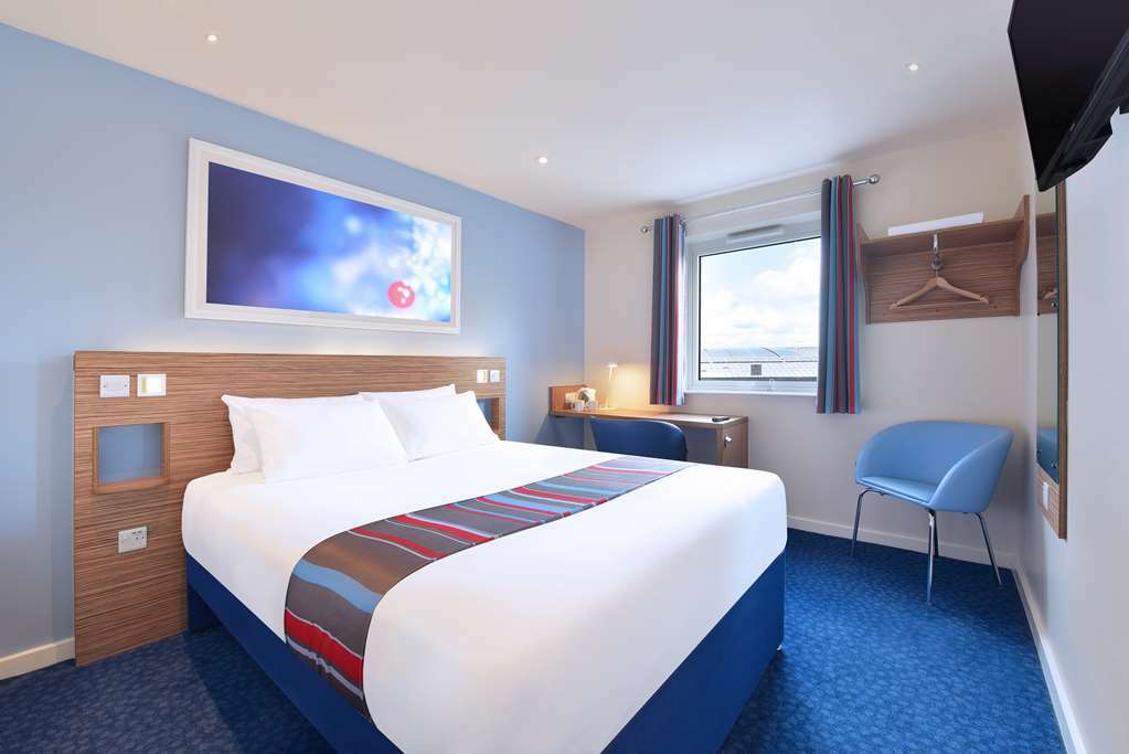 Travelodge Milton Keynes Old Stratford Стая снимка
