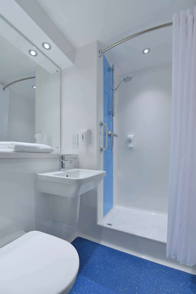 Travelodge Milton Keynes Old Stratford Стая снимка